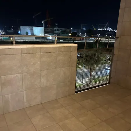 Luxury Adele شقة *