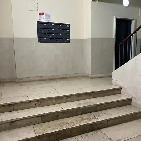 Luxury Adele * نابولي