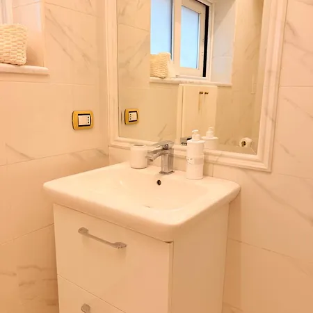 Luxury Adele * Napoli